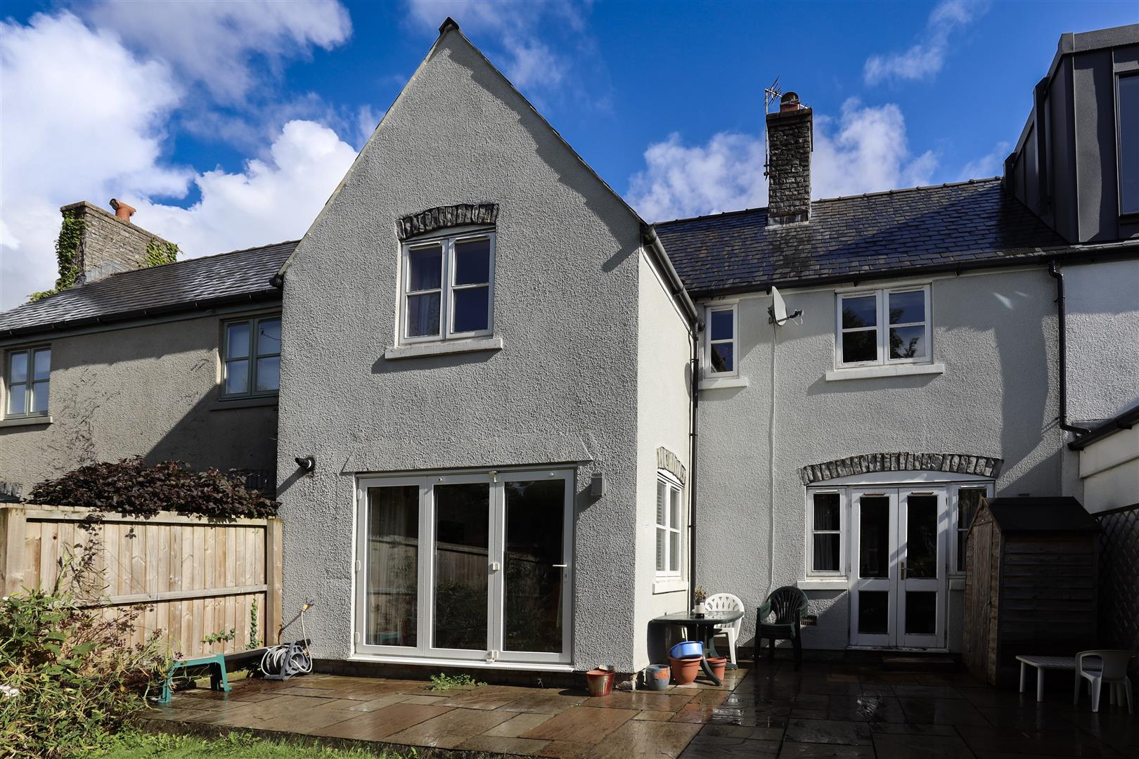 2 Castle Mews, Llanblethian, Cowbridge, Vale of Glamorgan, CF71 7FA